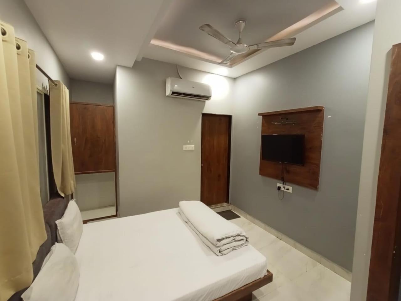 Hotel Shankar Ujjain Exterior foto